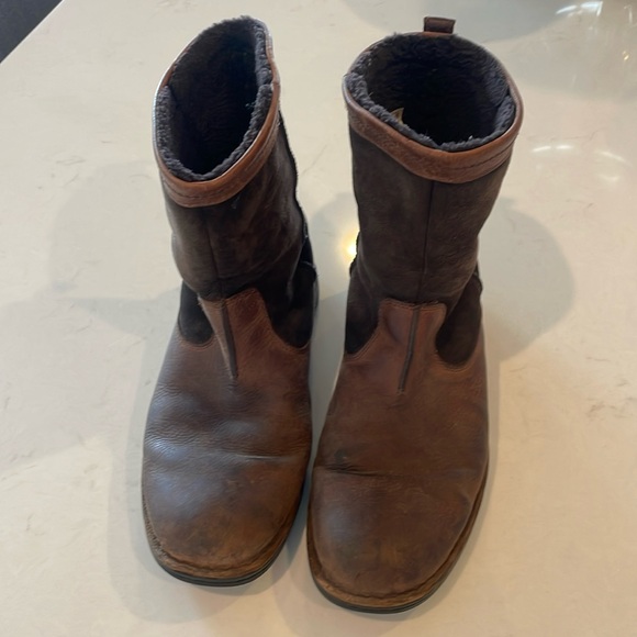 UGG Other - Men’s original vintage UGG boots